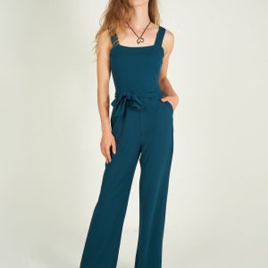 combinaison à encolure carrée