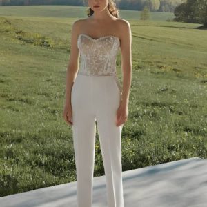 Combinaison de mariée avec traine