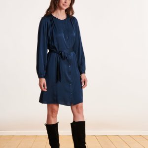 robe courte fluide bleu pétrole en satin