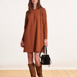 robe courte terracotta boutonnage épaules