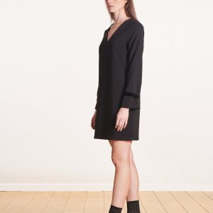 robe courte trapèze noire
