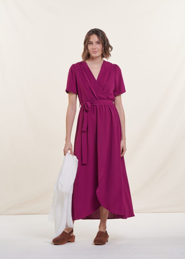 robe longue faux portefeuille violette manches courtes